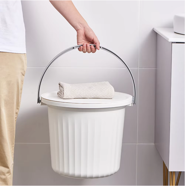 Plastic Bucket With Handle