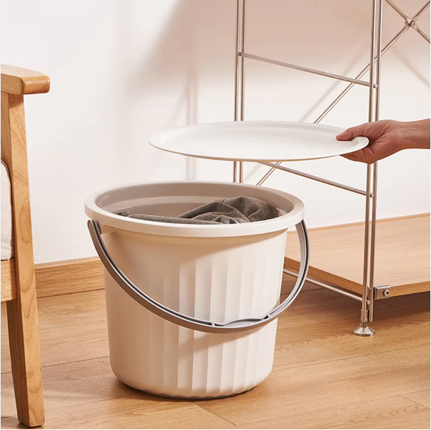 Plastic Bucket With Handle