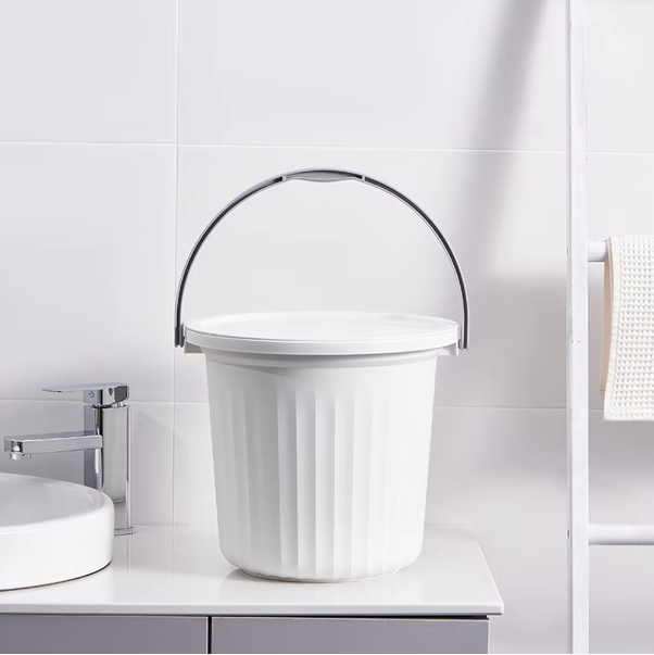 Plastic Bucket With Handle